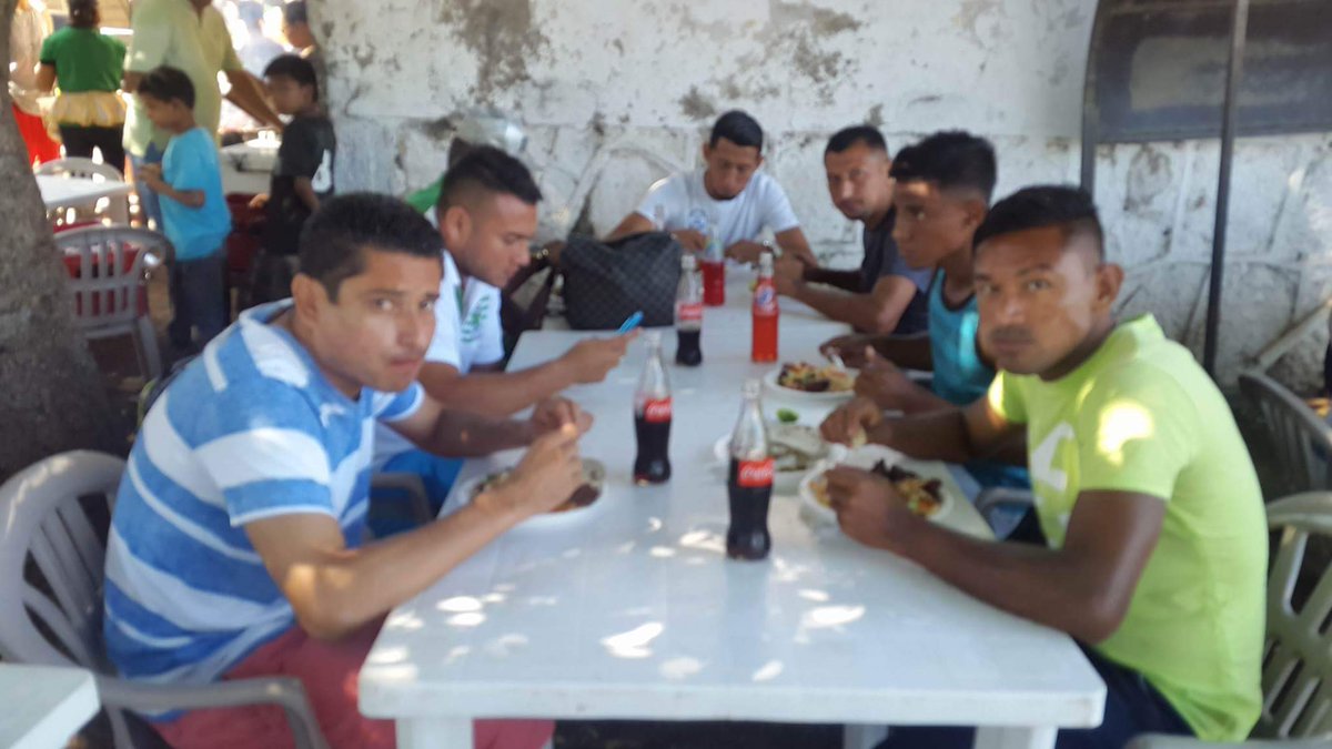 Cd_Dragon_sv's tweet photo. Convivio Navideño y de fin de año, con las tres categorías de C.D Dragón

#SomosVerdes #SoyDragon #Mitologicos https://t.co/UVghaQuiXU