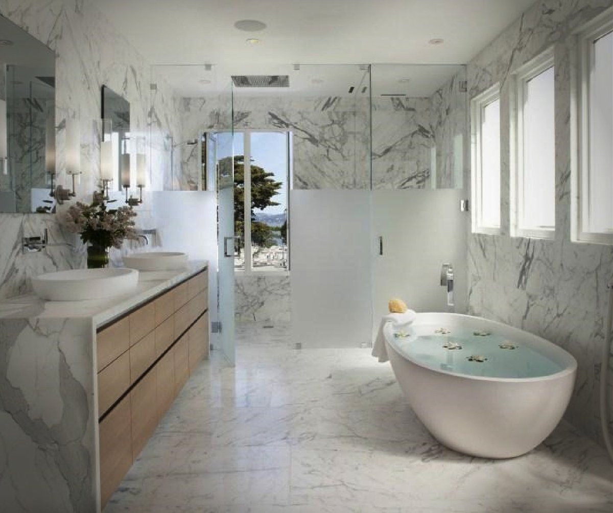 kreoo's tweet photo. Looking to leave behind the stress of the holidays? This airy florida home by #oliviaobryaninc is the serene escape you've been longing for. https://t.co/wZhAMM6L15