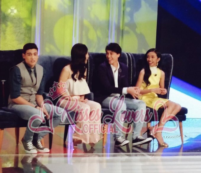 YsVlndmv's tweet photo. Grabe tong larawang ito! May mga tinalikuran para makapagharap ang tunay na may pagtitinginan!

KissWard TWBAsagNoWAY
Cto https://t.co/gsBfITAhqZ
