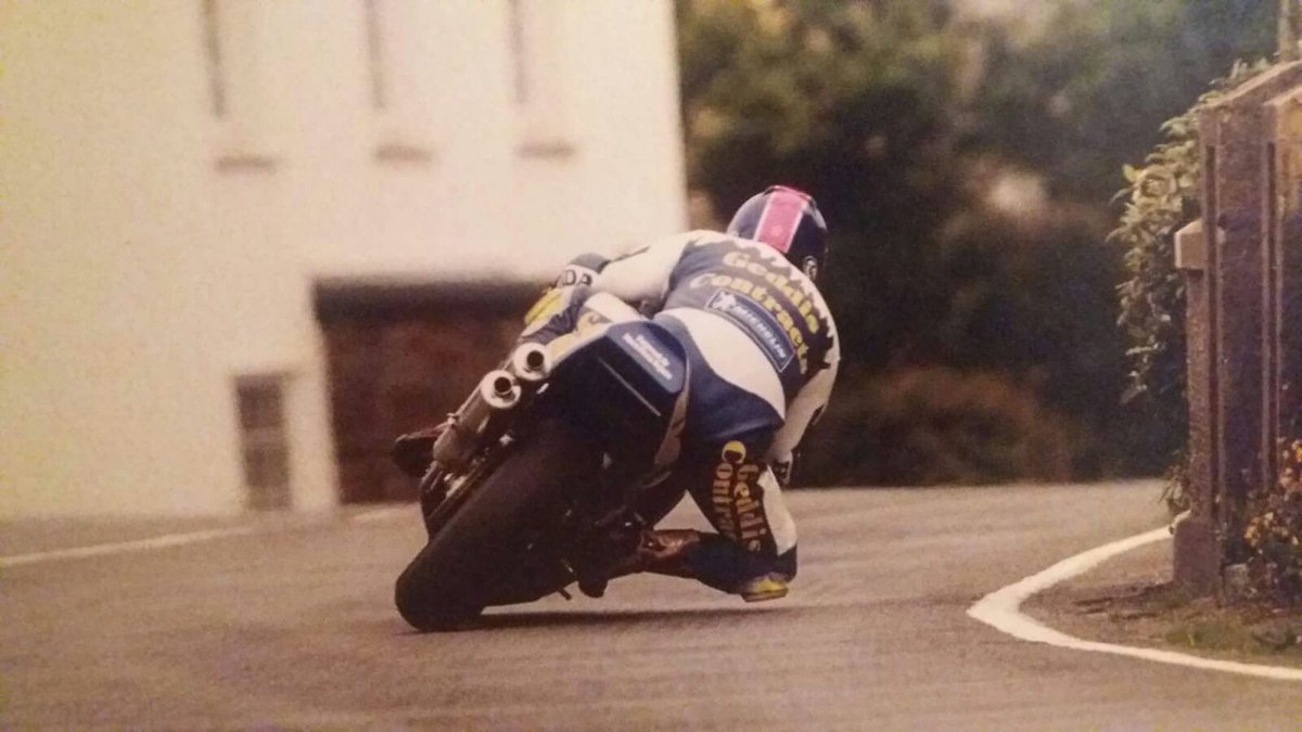 MrPaulhull71's tweet photo. #IOMTT #RICKYMITCHELL #RACEDWITHTHEBEST https://t.co/pVmKhRNpBt