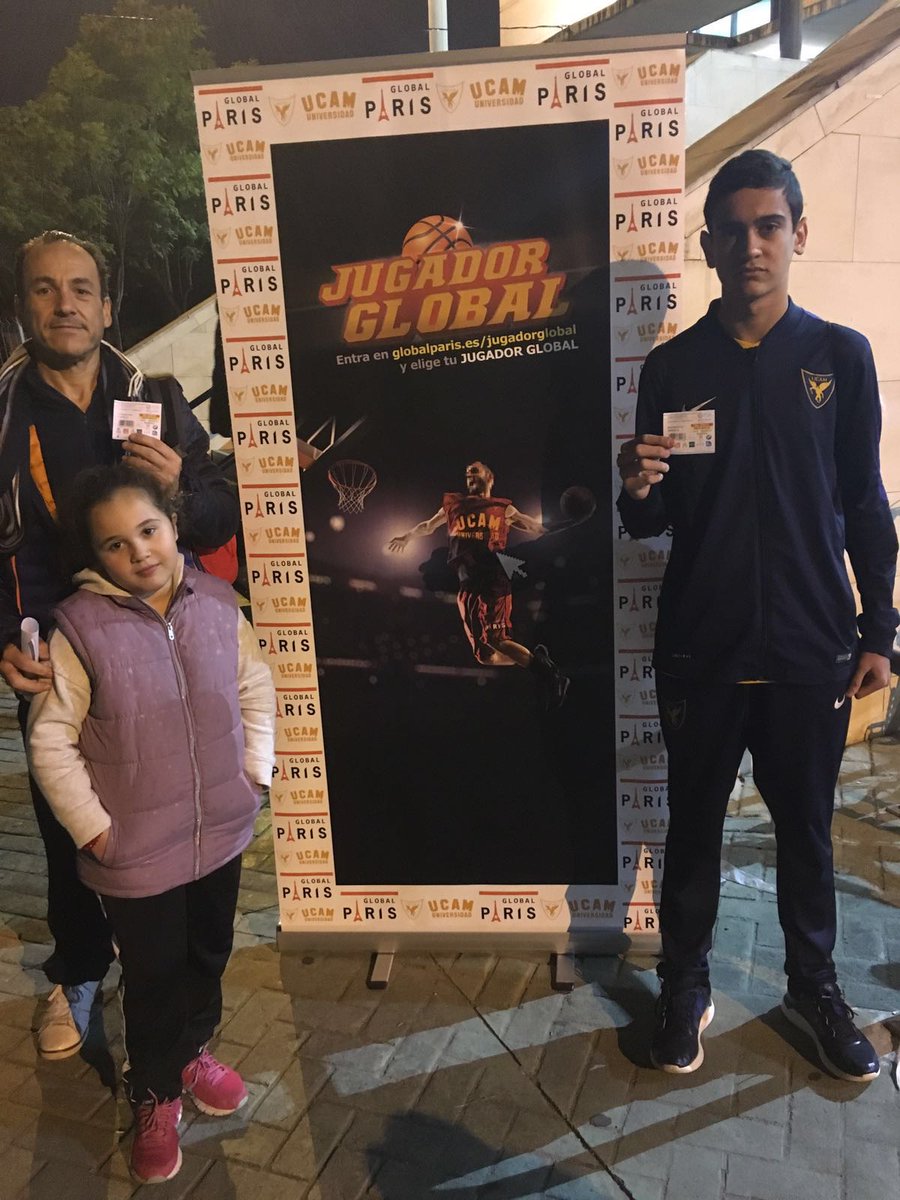 desguaceparis's tweet photo. Los ganadores de nuestro #sorteo de entradas ya disfrutan de este fantástico partido de la #LigaEndesa en el Palacio. ¡Enhorabuena! https://t.co/K4OS9HT5ry