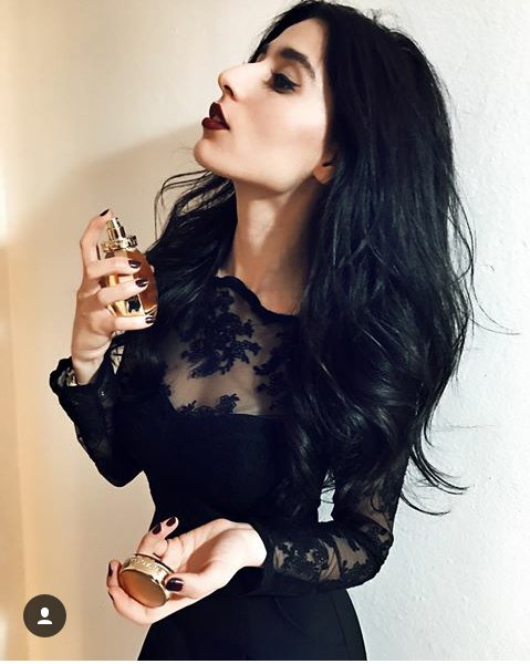 gulhan_yalc's tweet photo. @kurretulayn @parfumarket #KurretulaynMatur #Kurretülayn #KM #TukeyDays #StreetStyle #Actress #Model #Blogger @Pantene https://t.co/Mm1iGItJez