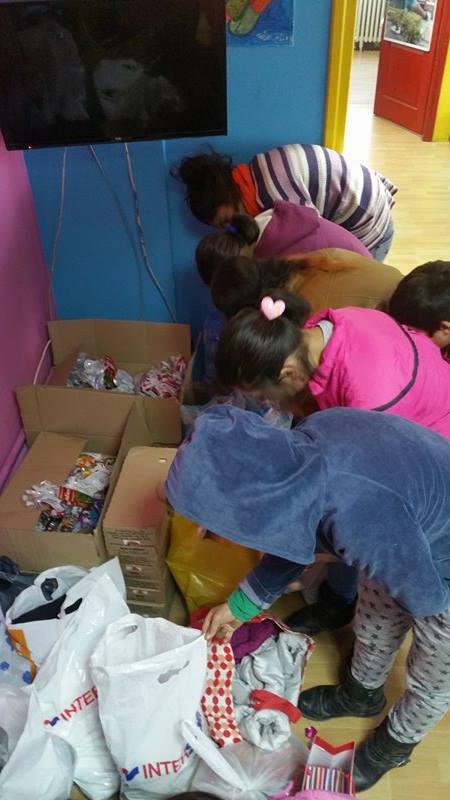 Danas smo se pridružili #selfieless akciji za koju nas je nominovala @TelenorBanka! 😊Učinili smo praznike lepšim dečici u Svratištu😊