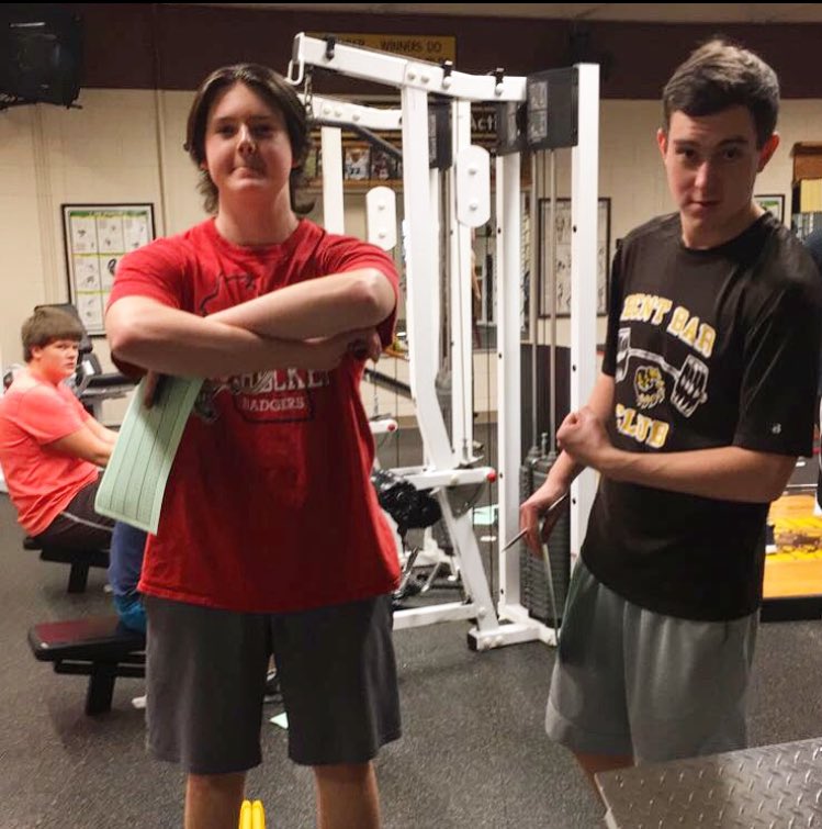 jmagz19's tweet photo. Hbd @LoganBjore4 wouldn't want to coast through life with anyone else #professionalslackers #❤️ https://t.co/ajSleHesxx