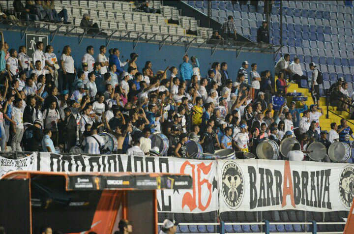 BarraBrava_AFC's tweet photo. #Momentos2016 #Postales2016 https://t.co/MIpIKM8LhI