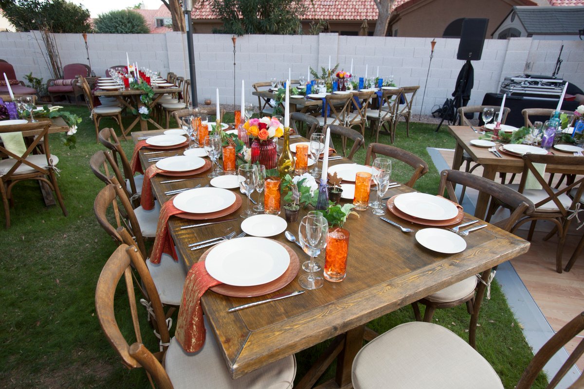 EventRentsAZ's tweet photo. The different pops of color in our cooler glasses and napkins make a great addition to our rustic collection! #EventRentsAZ #AZRentals https://t.co/CUDyRhH5ZR