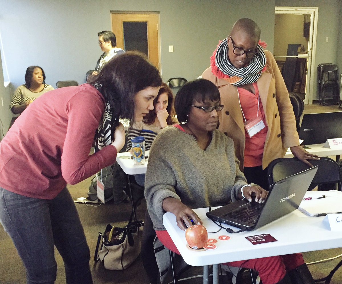 girldevelopit's tweet image. In 2016 we grew to 76,223 members, added to our nat&apos;l team &amp;amp; empowered 1000s to learn code! Thanks for a great year! girldevelopit.com