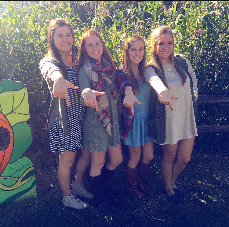 GPB_Rockhurst's tweet photo. Go Greek but most importantly Go Gamma Phi!! *throw what ya know* https://t.co/59SABWHCn7