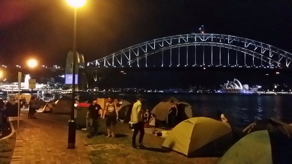 justQuirks's tweet photo. #eveofnewyearseve #happycampers https://t.co/MW55MwZZI2