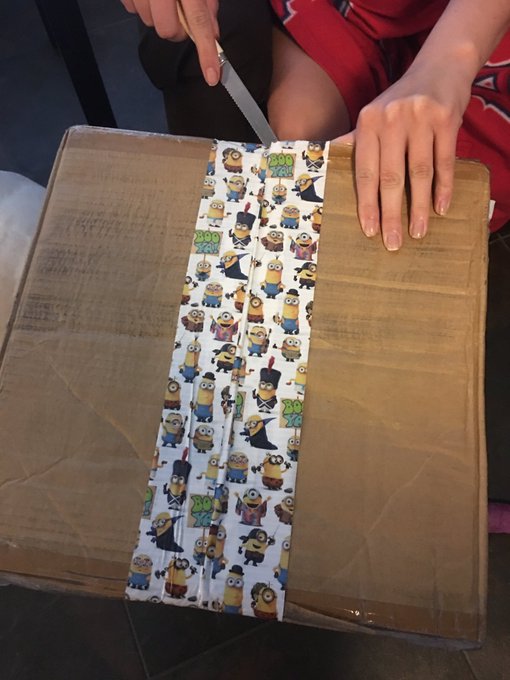 And the icing on the cake.... It was wrapped in @Minions tape !!!! https://t.co/ChUcVHpcD9<a href="/tag/shopping"class="tags"><span>#shopping</span></a><a href="/tag/grocery"class="tags"><span>#grocery</span></a>
