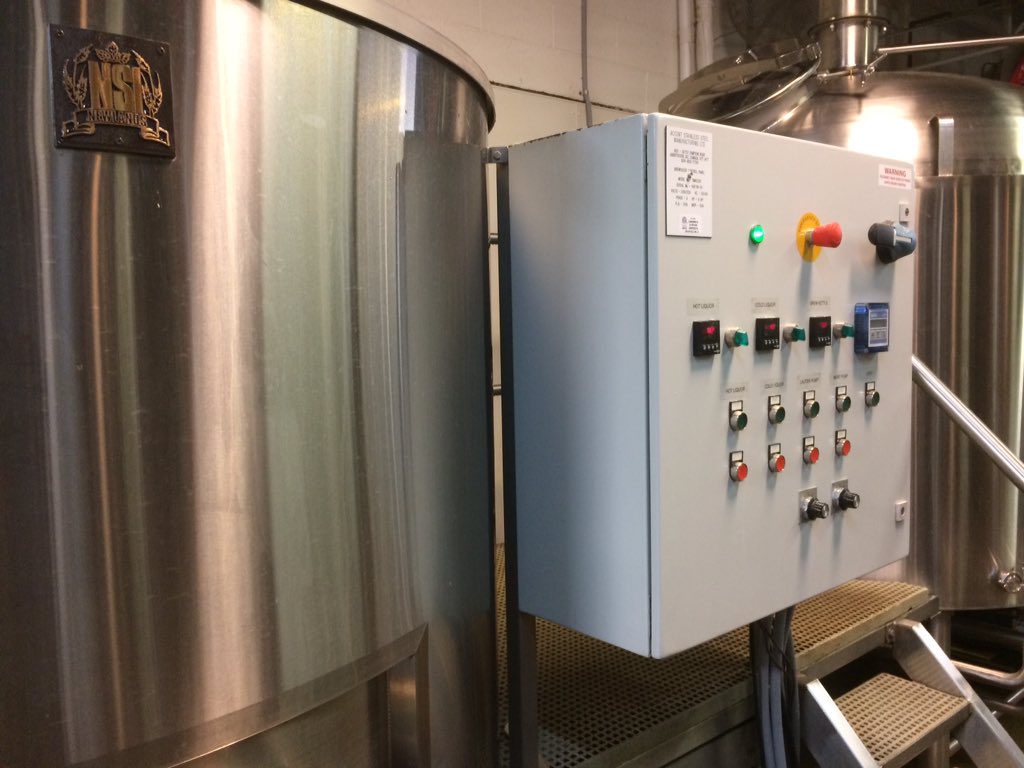 Peticolas's tweet photo. Piloted this brewhouse for the first time 5 years ago today.
Brewed a little beer called Velvet Hammer. https://t.co/IkOWJ8SBH7