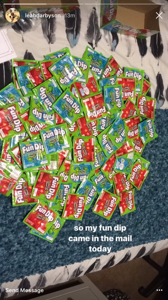 kath_mdd's tweet photo. So my sister ordered fun dip on Amazon and they sent her 96 packs https://t.co/aazRlRkAvr