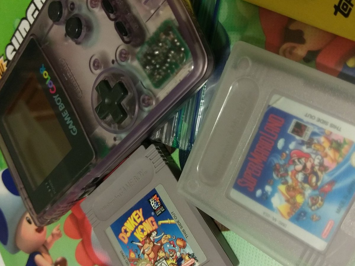 KINGP_23's tweet image. I thought my #GameBoyColor was broken my nigga. #ButItAint #ItNeverWas #Haha #FooledMyself