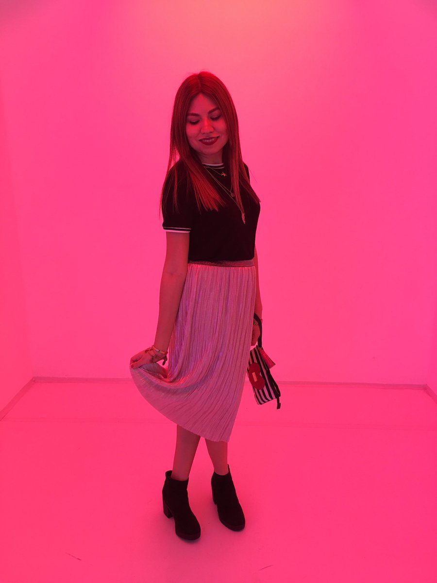 ana_leal's tweet image. Life is better in PINK!! 💖💕💖 #favecolor #itsmybirthday