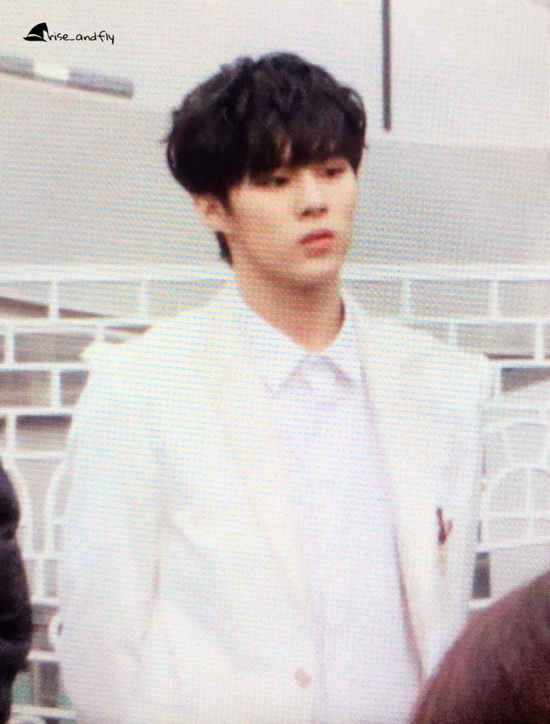 rise_andfly's tweet photo. 161231핫백 이벤트
#UP10TION #업텐션 #BURST #하얗게_불태웠어 #우신 #WOOSHIN 
마음이 아프다.
잘 먹고 잘 자고 잘 지내고 ㅠ ㅠ https://t.co/b1tM9Q7ptf