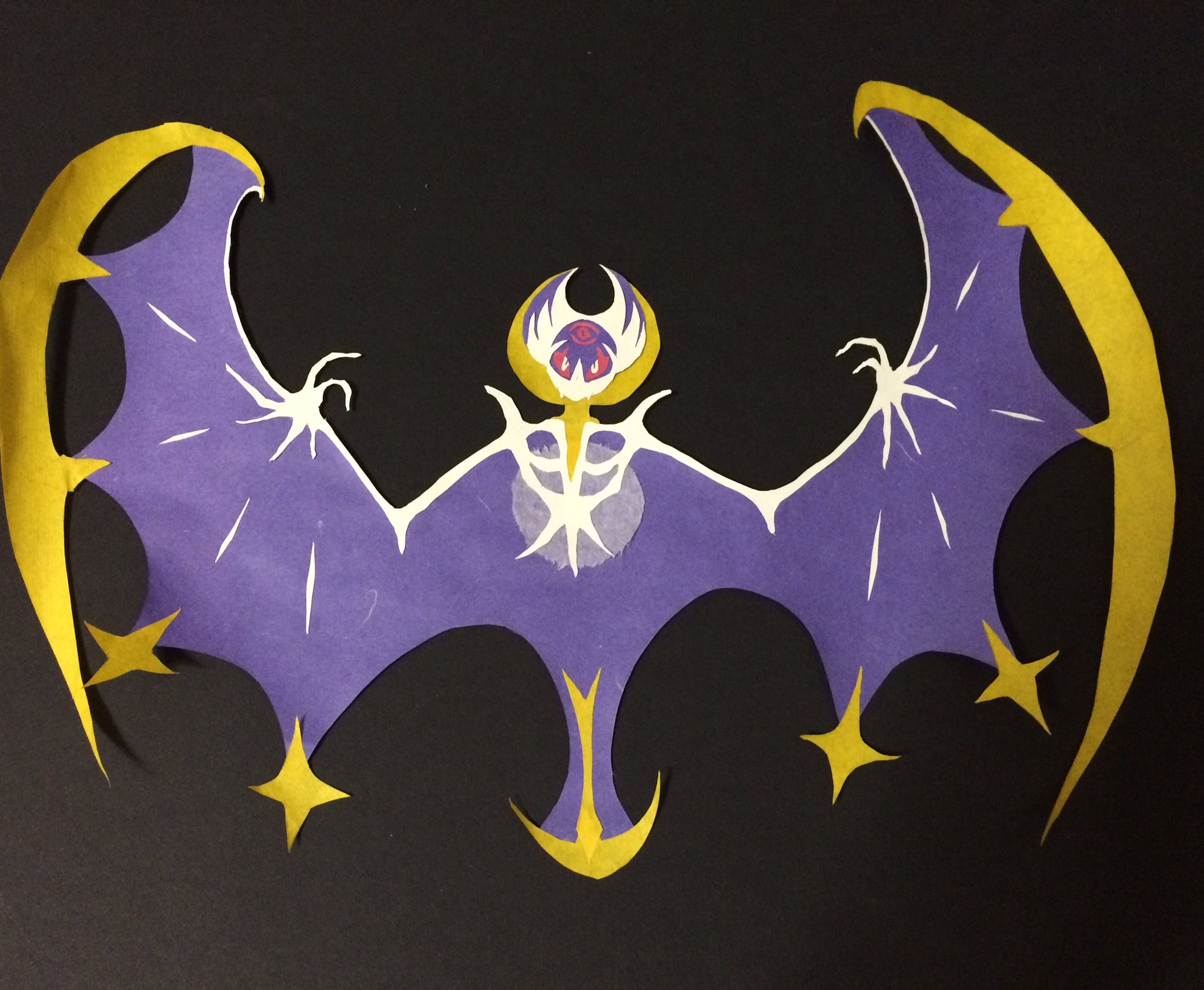 白一色ましろう 和紙からルナアーラ切り出して せっかくなので凧にしてみた ちょっと公園行ってくるー ポケモン サンムーン ルナアーラ リーリエ T Co C4wsfoo3ur Twitter