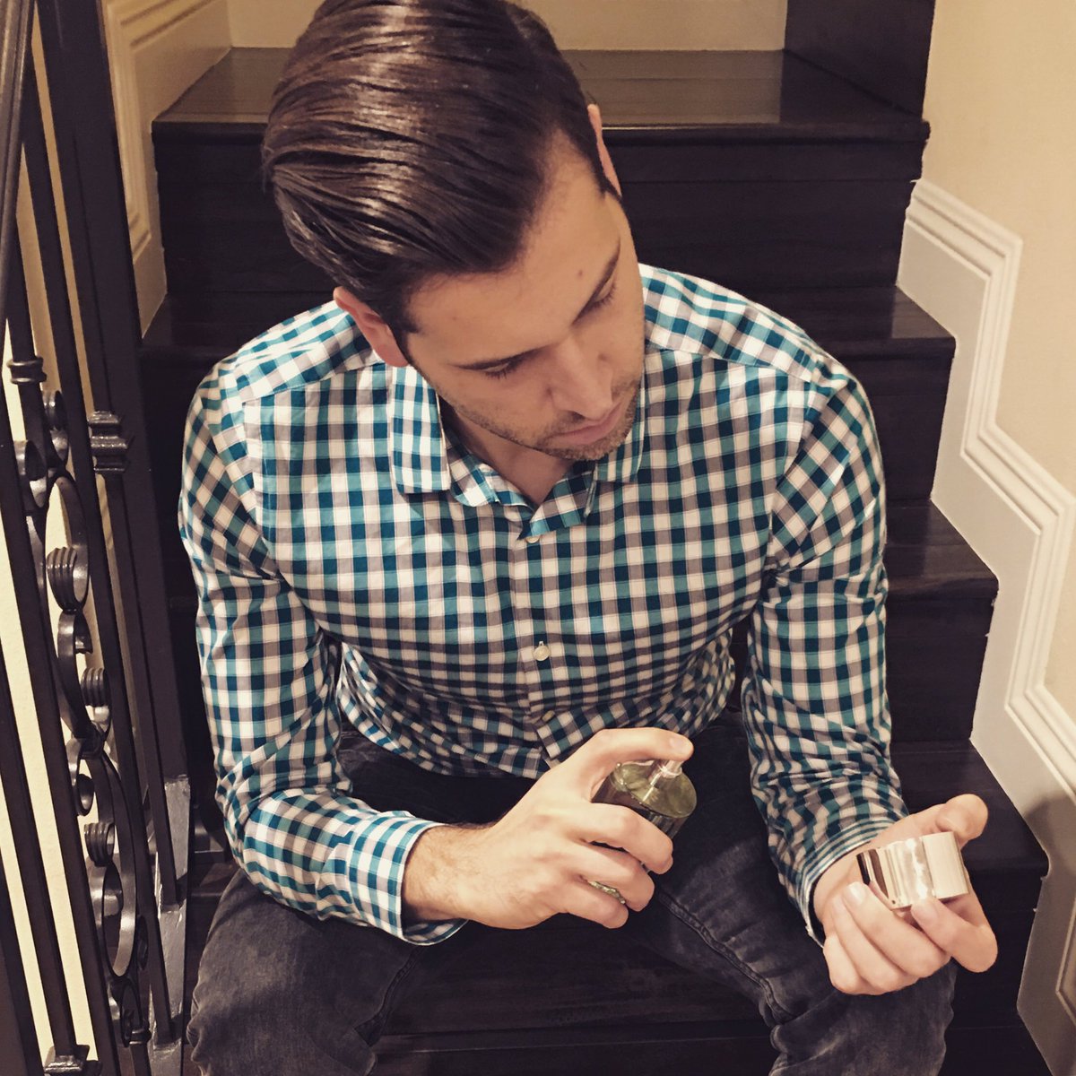 avivir_la's tweet photo. What's a way to build self-esteem? With the #alfordhoff no.2 cologne &amp; you will too! Click link: https://t.co/RNYhVnX4NB and visit the site. https://t.co/UjUTxHi42w