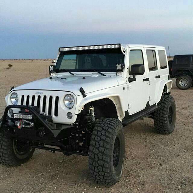 Welovejeep's tweet photo. White thunder ⚡ https://t.co/KuULtNE75W