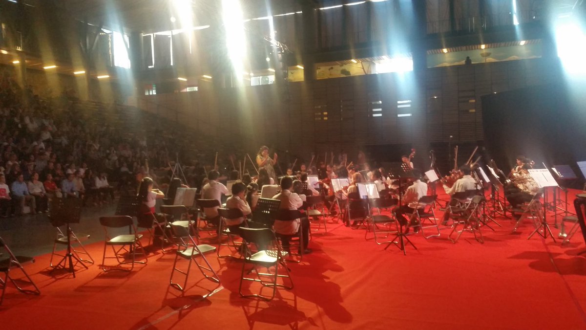 penalolen's tweet image. Ya comenzó Concierto de fin de Año Orquesta Juvenil de @penalolen y Washington DC Siguelo en goo.gl/Vu2ujI  @CarolinaLeitao