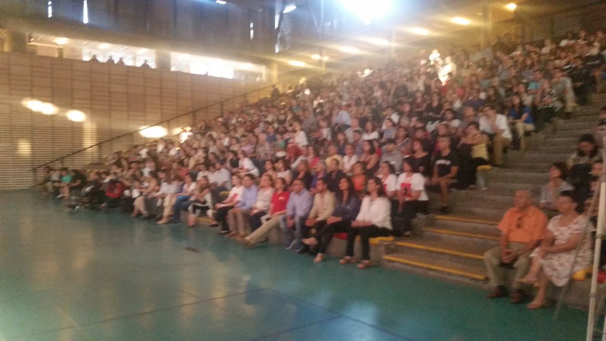 penalolen's tweet image. Ya comenzó Concierto de fin de Año Orquesta Juvenil de @penalolen y Washington DC Siguelo en goo.gl/Vu2ujI  @CarolinaLeitao