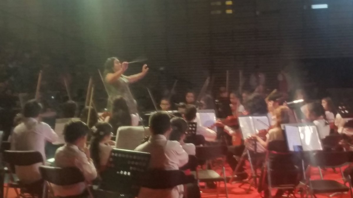 penalolen's tweet image. Ya comenzó Concierto de fin de Año Orquesta Juvenil de @penalolen y Washington DC Siguelo en goo.gl/Vu2ujI  @CarolinaLeitao