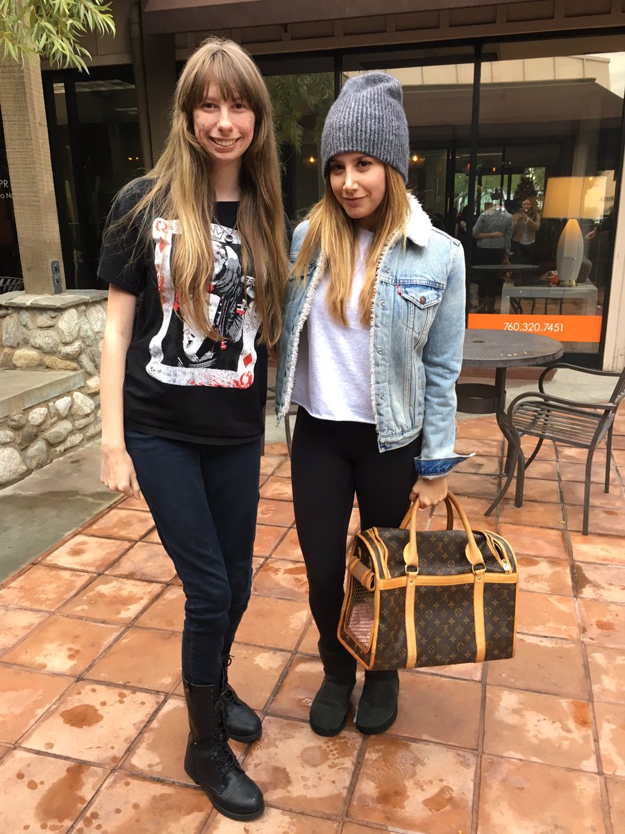 CANT BELIEVE THIS HAPPENED!!! AHHHHHH!!! LOVE HER SO MUCH!!! 😍❤😄 THANK YOU <a href="/ashleytisdale/">Ashley Tisdale</a>