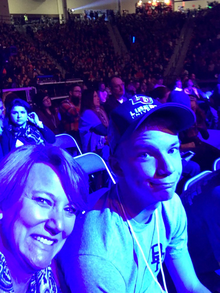 MichelleMcB16's tweet photo. Bring on the music at Winterfest! #experiencelu https://t.co/uIcZYy818b