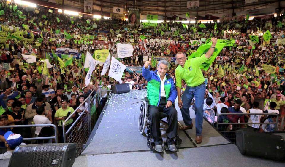 J35ESTATALC's tweet photo. "La Cosa está resuelta una sola Vuelta" #LeninEnCuenca #Azuay #Cuenca https://t.co/iwoiwNGZDP