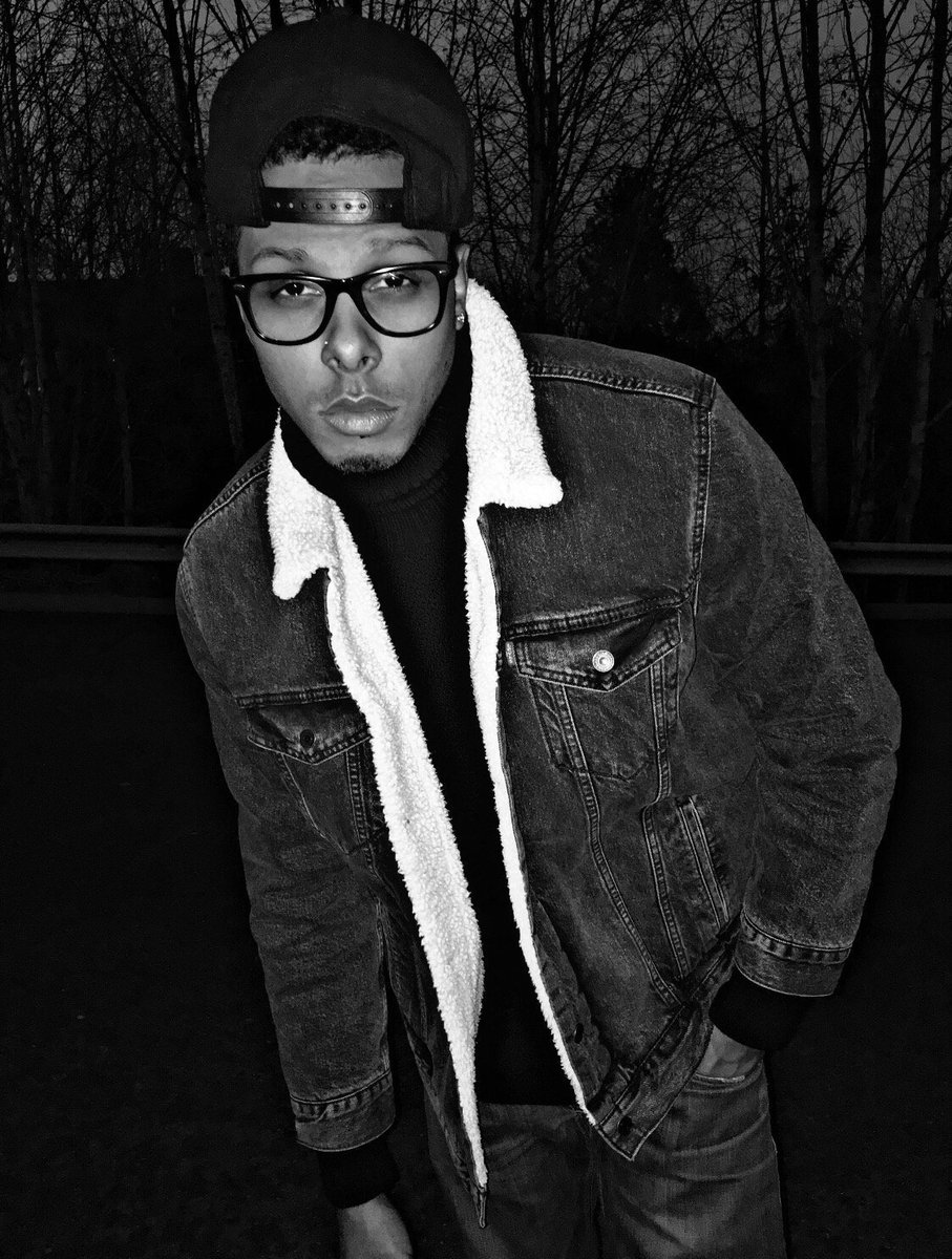 RynoTalent's tweet photo. #THEORY #RYNOTALENT WATCH OUT FOR THA NEW TRACKS!!! #THEORYWORLD https://t.co/B7jjh5hOT6