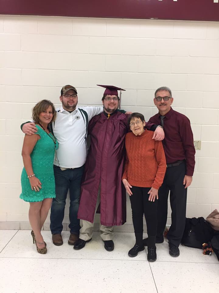 SamWoodworth1's tweet photo. Had a great day today. Spent time with the family &amp; enjoyed my graduation. Thank you @UWLaCrosse for a great experience. #Commencement2016 https://t.co/dlyMQzITw0