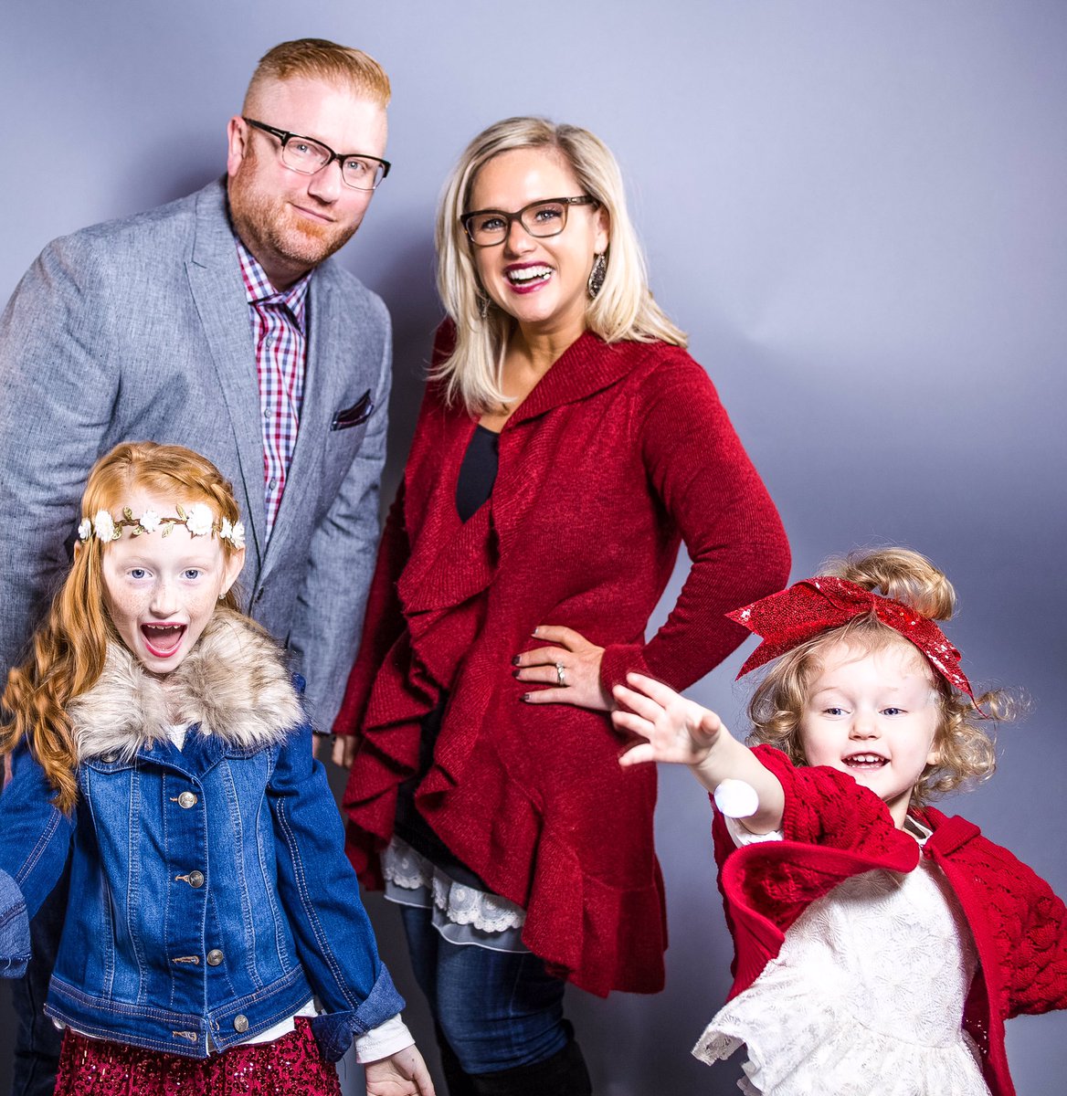 VictoriaRailey's tweet image. Tonight I'm Missing my beautiful Mom(Ruth) who was promoted to heaven when I was only 16. Thanking God for my family tonight. #blessed