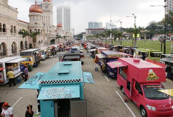 #AWANInews 'Food truck' boosts tourism sector - Mas Ermieyati english.astroawani.com/malaysia-news/….