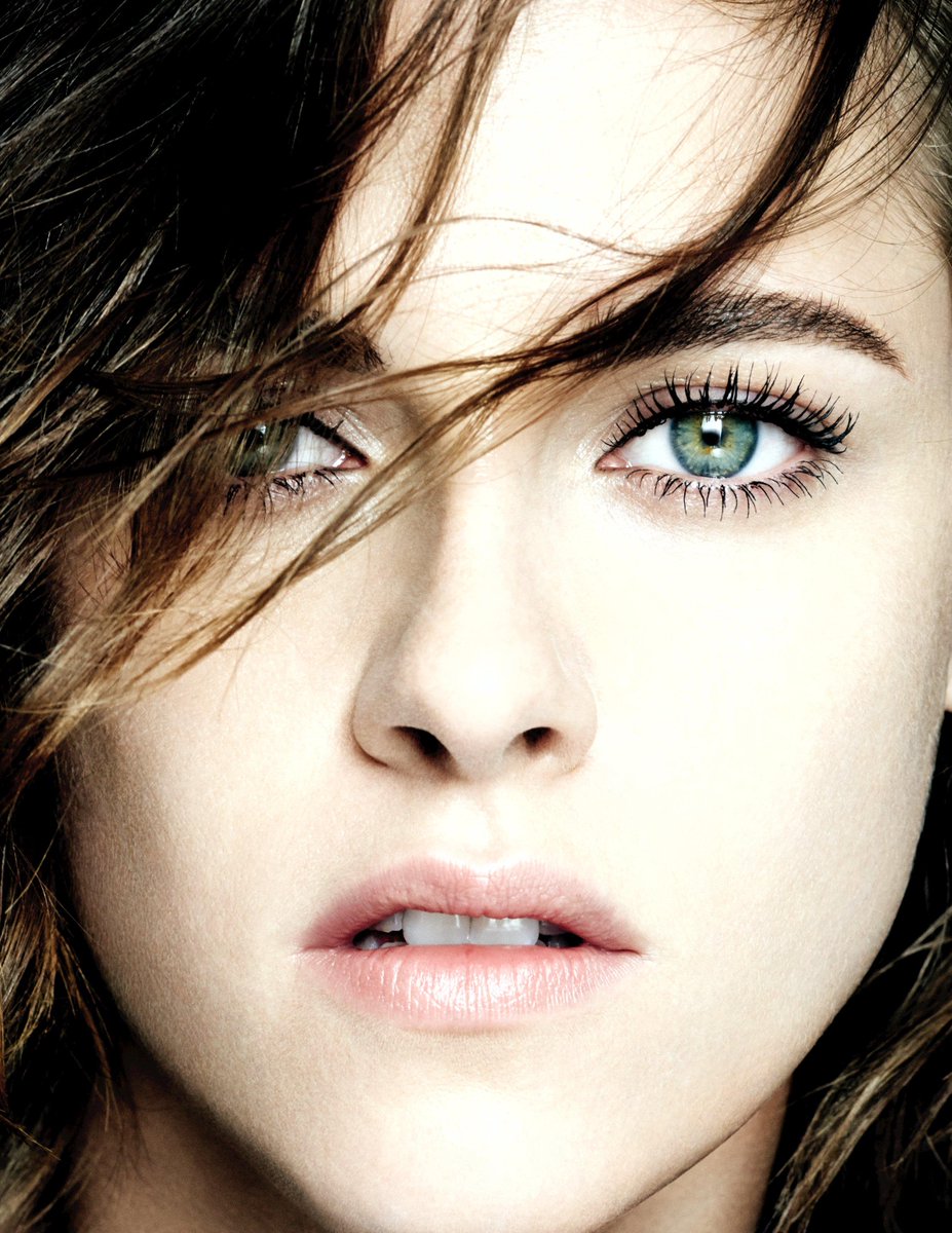 AdoringKS's tweet photo. ADDED 4UHQ Pictures of Kristen for #Chanel #EyeCanBe campaign thanks to @KStewartBR https://t.co/7PuYbp7lpG https://t.co/9fXiXOcGsX