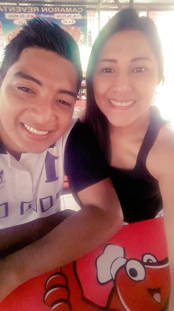 china_cinthia's tweet photo. Nos juntamos y somos unos 🐽🐷🐖🍤🍤🍤🍤 #cerdeando https://t.co/xn3sD3K1eI