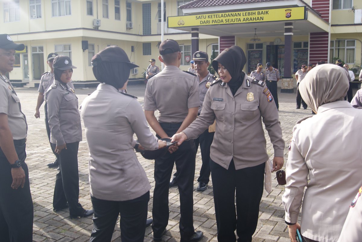 POLRES LEBAK tweet media