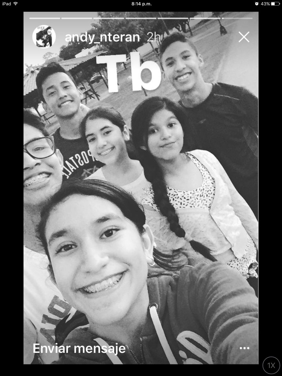 OrlyRdz's tweet photo. Siempre en las buenas y en las malas 🙌🏼🌚 https://t.co/WISJcLlztY