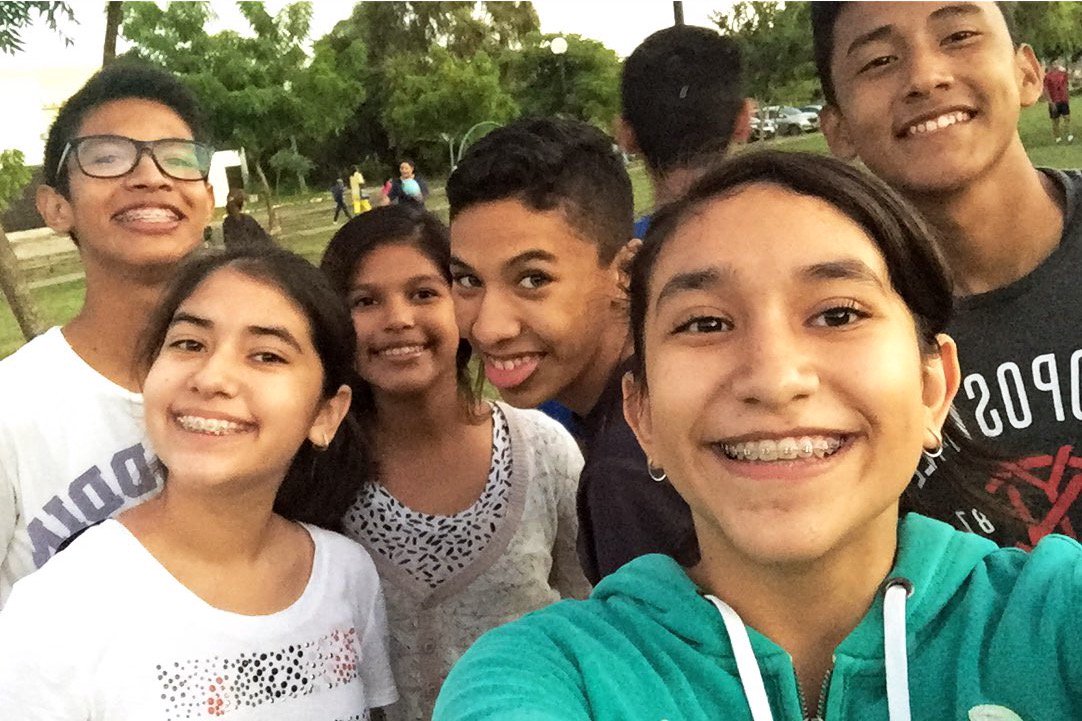 OrlyRdz's tweet photo. Siempre en las buenas y en las malas 🙌🏼🌚 https://t.co/WISJcLlztY