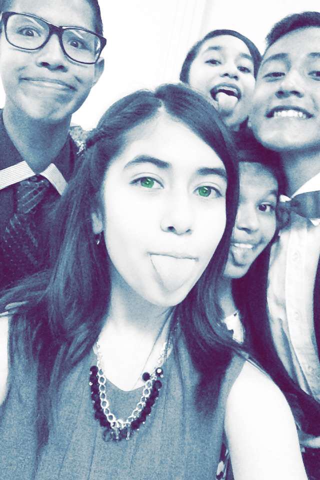 OrlyRdz's tweet photo. LoCoS.    

#Conmemoracion2016
#Tarde
#JWFriends https://t.co/YLIOArJTo6