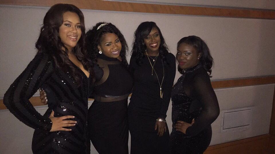 ClubAlphalettes's tweet photo. THE baddest sisters a girl could EEEVER have 💙💛🐺 https://t.co/L3HpacFnho