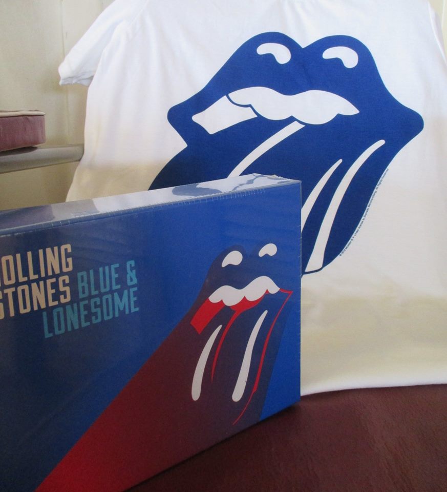 CathBailey7's tweet photo. my copy of Blue And Lonesome arrived on Keith's birthday. Great way to celebrate #Keithmas!
@RollingStones @officialKeef https://t.co/f7l9jMMvy2
