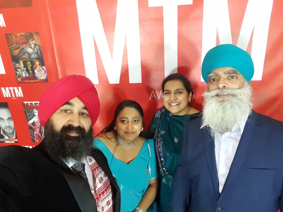 PlymouthChaz's tweet photo. Had a great evening @MTM_Awards with @HawkEyePhotos @RaviSinghKA @balsandhu @Mani_S_Bhogal @SikhPA @SocietySikhi @Khalsa_Aid @IndyHothi https://t.co/ZRLmeCJojh