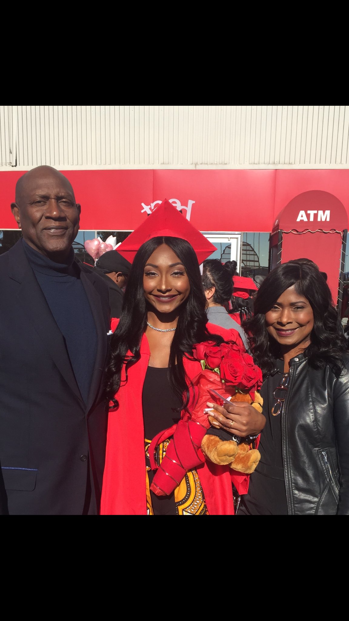 Spencer Haywood on Twitter: "Graduation day for my daughter Isis from