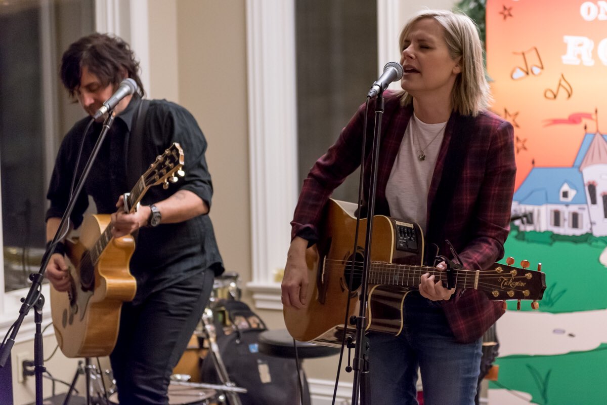 MissReidLDSB's tweet photo. Thanks @gbdmedia for these great pictures of our Christmas party with #MelanieDoane & #DevinCuddy - Wonderful memories! #fourdegrees.ca #YGK https://t.co/YsvsrgDUUz