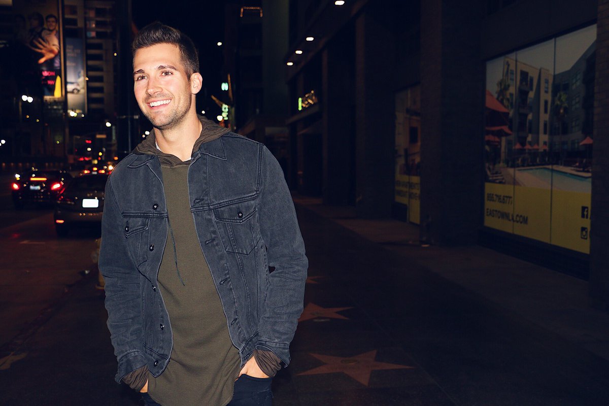 jamesmaslow's tweet photo. Psyched on life right about now 😁 https://t.co/0MtNkESWUQ