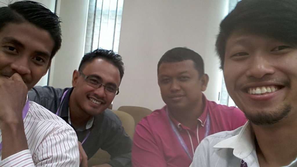 Faeiz5293's tweet photo. Gandingan utm sports science 1st batch, 3rd batch, n batch 2012...
International Education Postgrade Seminar..
#Conference
#presentpaper https://t.co/m4sq6frVx1