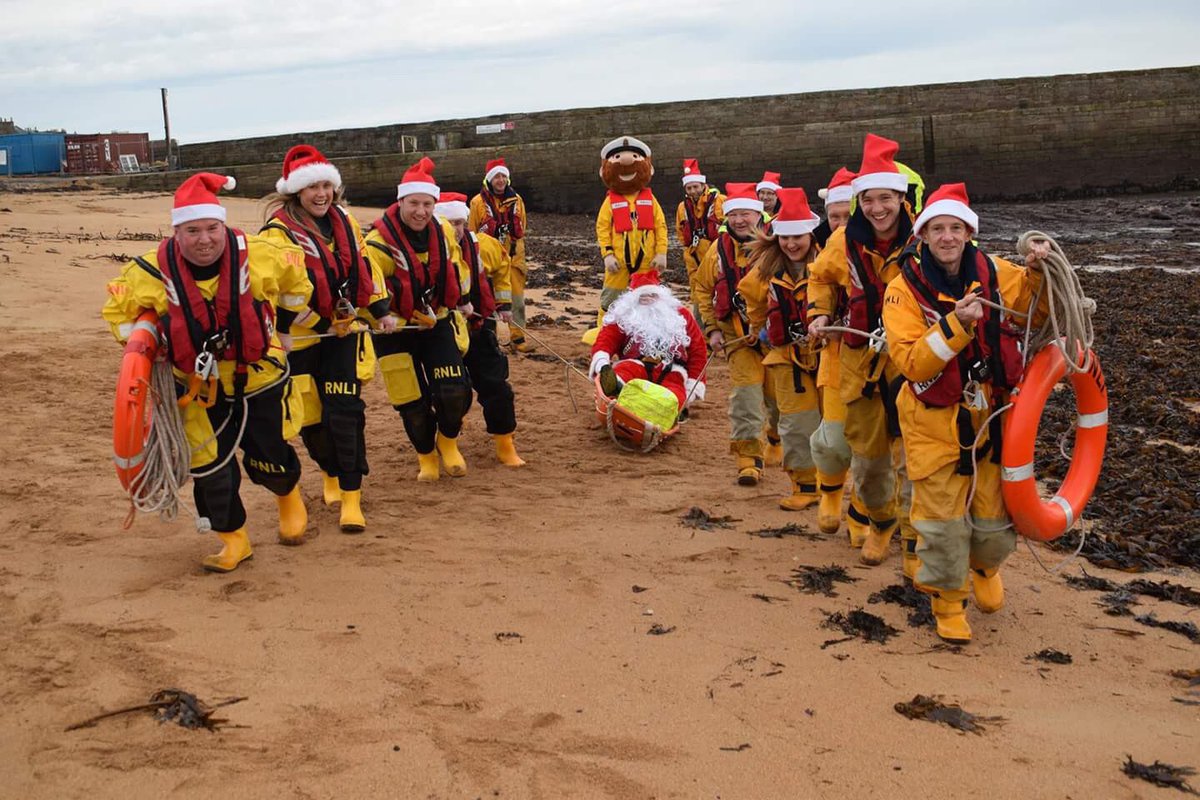 6 #LifeboatSleepsTillSanta