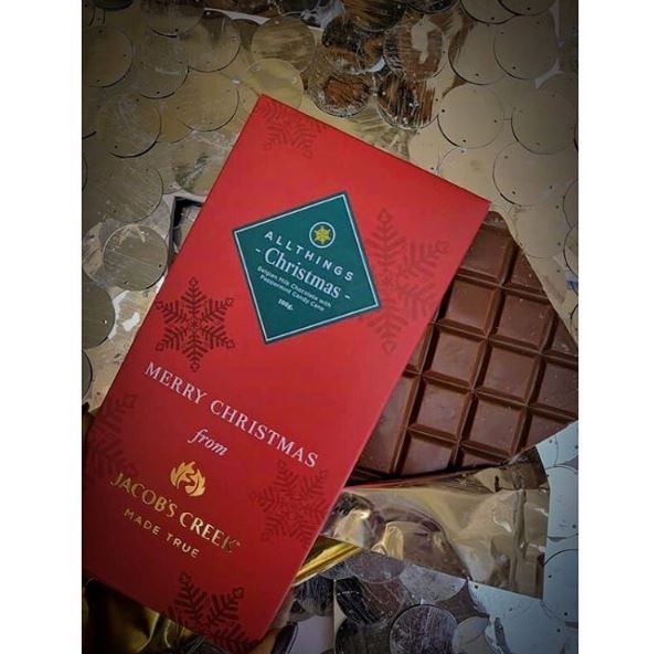 foodtalkindia's tweet photo. #AllThingsChocolates x @JacobsCreek
Belgian choc+peppermint
Reminiscing #OurTable at @QlaOfficial as we nibble the last bar
#FoodTalkIndia https://t.co/MvLTE23oEd