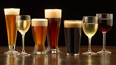 NICEComms's tweet photo. We recommend people drinking at harmful levels be sent for scans for liver disease in draft guidance: https://t.co/Mj5GsKQJe9 https://t.co/1dQFbveM7x