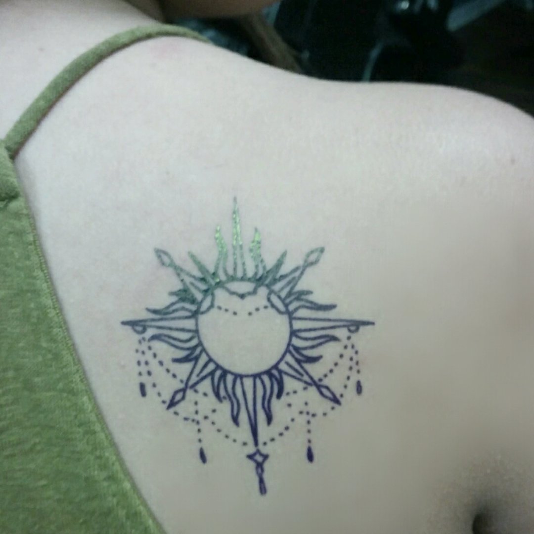 2nd tattoo 🔥 of many more to come 💓 https://t.co/XvXMhvQiH2