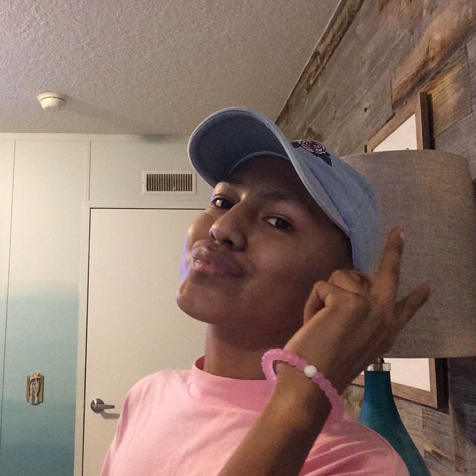 lightingly's tweet photo. cancer awareness should be daily 🙏🏻 https://t.co/TYRnMjXnET